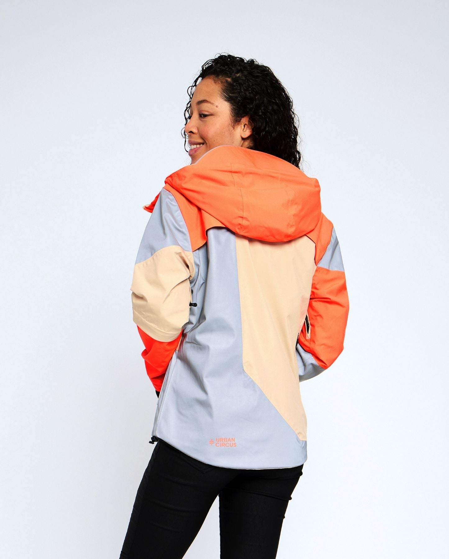 veste technique vélo dos grande capuche