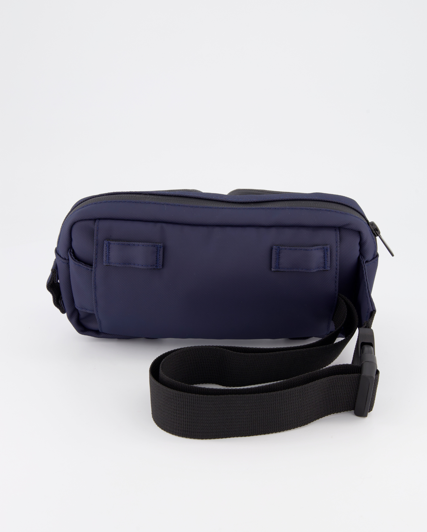 vue de dos pochette banane avec ceinture ajustable et rétractable