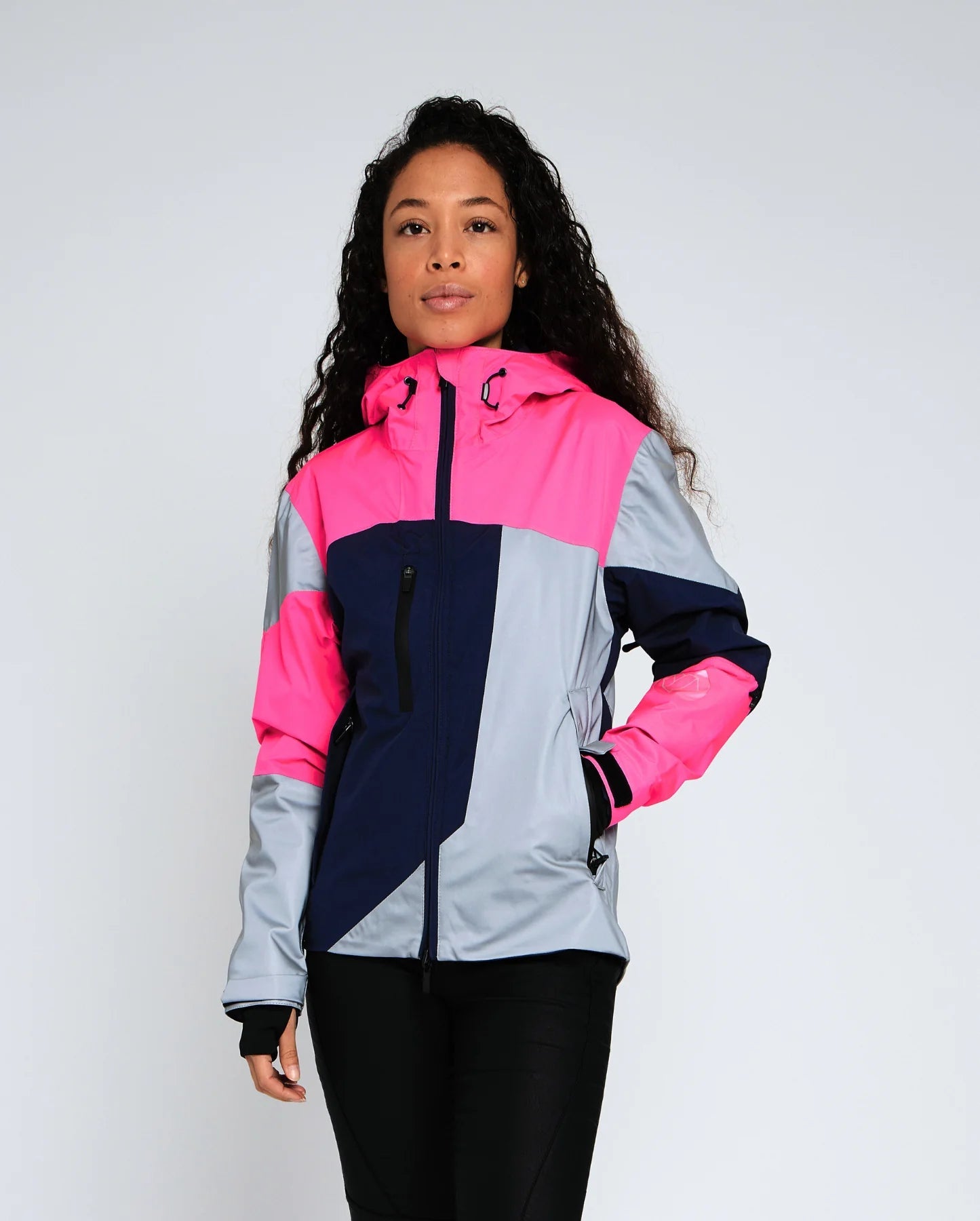 veste rose fluo bleue marine pour vélo